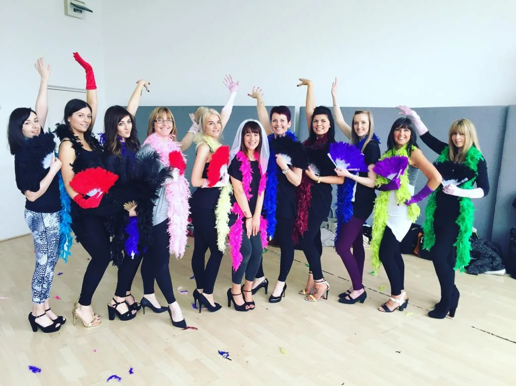 Burlesque hen party dance class Bath group with feather boas